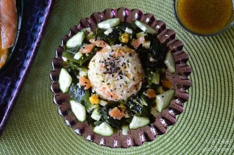 Ensalada de Arroz, Salmón, Naranja y Algas Wakame con Salsa de Cítricos y Wasabi