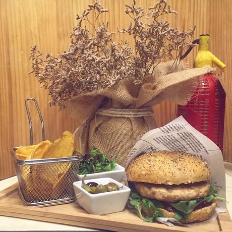 Idò Balear, un viaje gastronómico a las Baleares en el barrio de Sant Antoni ido balear hamburguesa