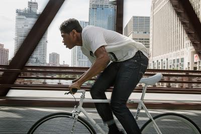 Levi's sigue apostando por el ciclista que llevas dentro Levi's Commuter, Levi´s, Commuter x Damien Correll Tee, Daniel Correl, bikers, bicicletas, Suits and Shirts, lifestyle,