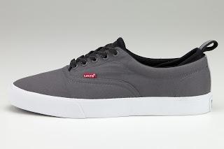 Levi's sigue apostando por el ciclista que llevas dentro Levi's Commuter, Levi´s, Commuter x Damien Correll Tee, Daniel Correl, bikers, bicicletas, Suits and Shirts, lifestyle,
