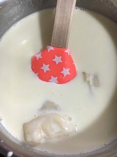 Tostas De Espinacas Con Crema De Queso San Simón Tostas De Espinacas Con Crema De Queso San Simón