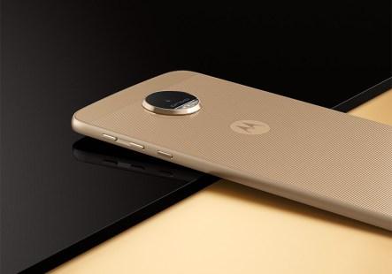 Lenovo y Motorola nos mostraron el futuro del smartphone wp-1465522389091.jpg