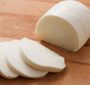 Receta de Ojos en sangre -Mozzarella en salsa de tomate- mozzarella ojos