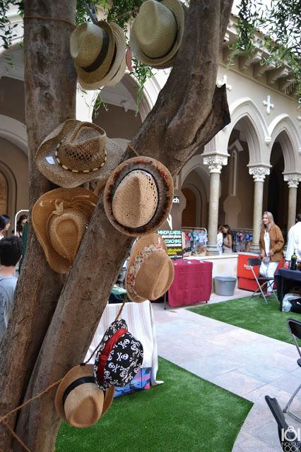 Market Zoco Barcelona en el Claustro de Santa Isabel Market Zoco Barcelona en el Claustro de Santa Isabel