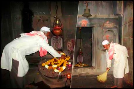 La devoción no tiene religión: Meet Esta musulmana que cuida de dos Shiva, el templo y la mezquita