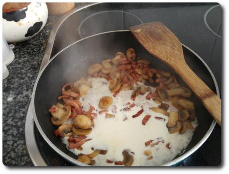 Pasta fresca con beicon y champiñones recetasbellas-pasta-beicon-champiñones-11jun2016-05