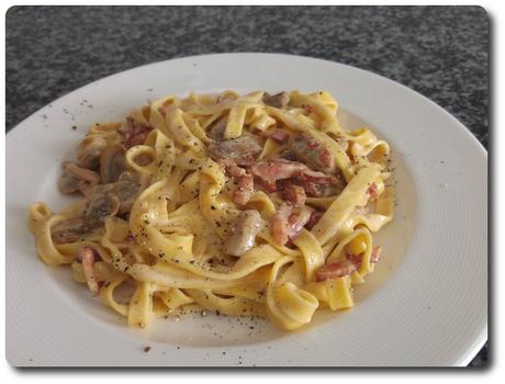 Pasta fresca con beicon y champiñones recetasbellas-pasta-beicon-champiñones-11jun2016-13