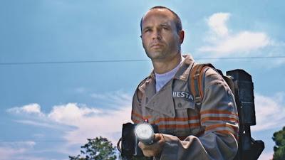 Iniesta se convierte en un 'cazafantasmas' Iniesta se convierte en un 'cazafantasmas'