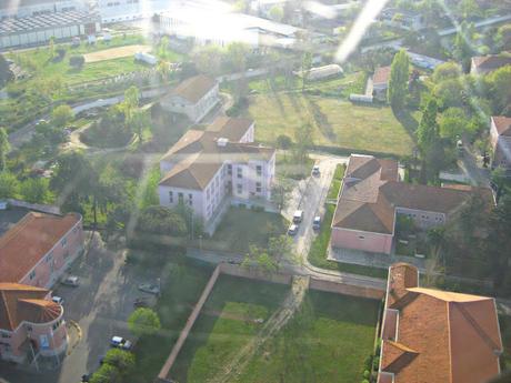 Cuando el avión aterriza da la sensación de rozar los tejados de las casas Lugares imprescindibles cerca de Lisboa