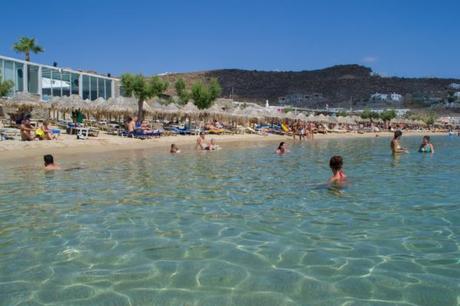 Paradise Beach, una playa preciosa que no es sólo fiesta