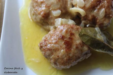 FILETES RUSOS EN SALSA FILETES RUSOS EN SALSA