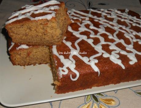 Bizcocho de plátano con crema fraiché Bizcocho de plátano con crema fraiché