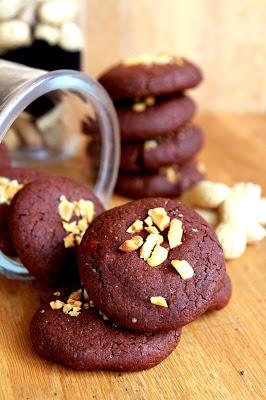 Cookies de chocolate rellenas de mantequilla de cacahuete