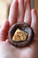 Cookies de chocolate rellenas de mantequilla de cacahuete