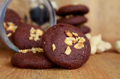 Cookies de chocolate rellenas de mantequilla de cacahuete