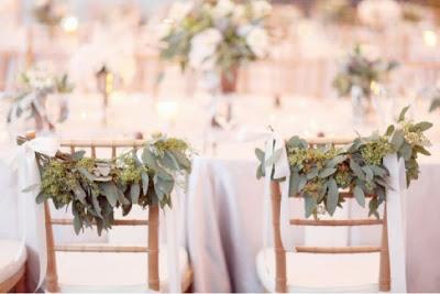 Decoración en bodas: las sillas de los novios