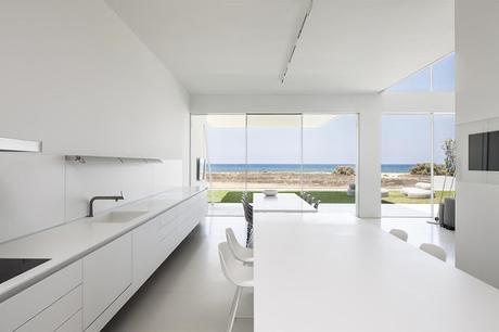 Casa Minimalista en la Playa