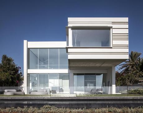 Casa Minimalista en la Playa