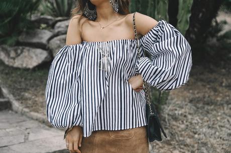 PALMS Chicwish-Off_The_Shoulders_Top-Outfit-Suede_Skirt-Free_People-Isabel_marant_Sandals-Chanel_Vintage_Bag-Statement_Earrings-Boho-Collage_Vintage-9