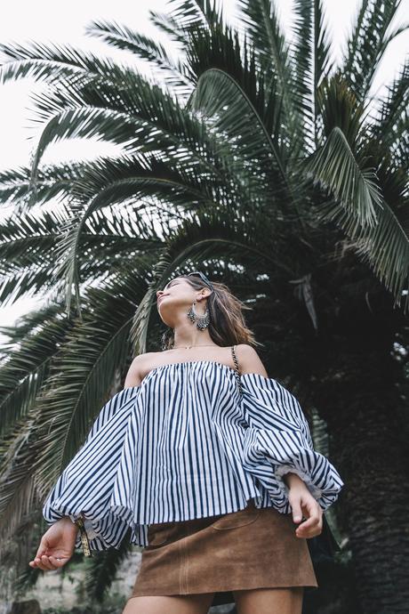 PALMS Chicwish-Off_The_Shoulders_Top-Outfit-Suede_Skirt-Free_People-Isabel_marant_Sandals-Chanel_Vintage_Bag-Statement_Earrings-Boho-Collage_Vintage-64