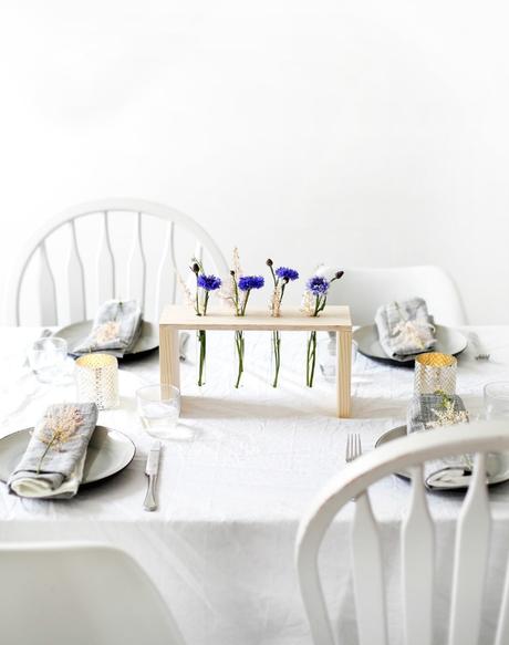 DIY centro floral con tubos de ensayo DIY centro floral con tubos de ensayo