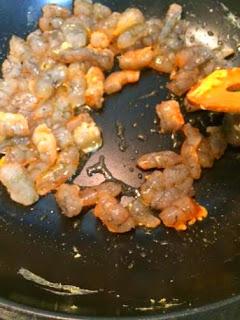 ARROZ FRITO CON GAMBAS Y PIÑA ARROZ FRITO CON GAMBAS Y PIÑA