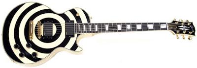 30 GUITARRAS Y BAJOS QUE TUVIERON SU PROPIA HISTORIA (PARTE 3) 30 GUITARRAS Y BAJOS QUE TUVIERON SU PROPIA HISTORIA (PARTE 3)