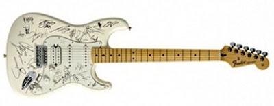 30 GUITARRAS Y BAJOS QUE TUVIERON SU PROPIA HISTORIA (PARTE 3) 30 GUITARRAS Y BAJOS QUE TUVIERON SU PROPIA HISTORIA (PARTE 3)