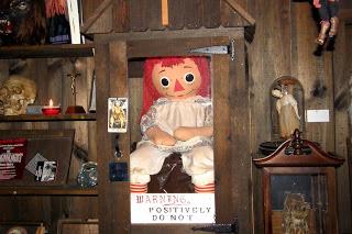 ANNABELLE (JOHN R. LEONETTI, 2014)