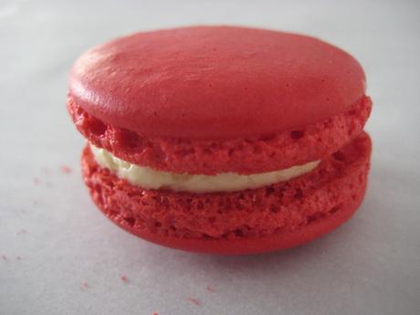 MACARONS ROJO PASIÓN,  PERFECTOS O CASI.  Trucos y paso a paso