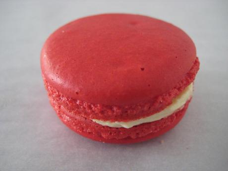 MACARONS ROJO PASIÓN,  PERFECTOS O CASI.  Trucos y paso a paso