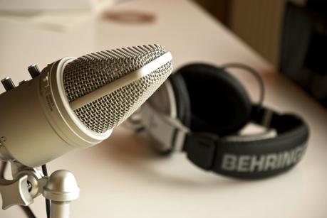 Podium, la apuesta por el podcast podcast-mic-setup