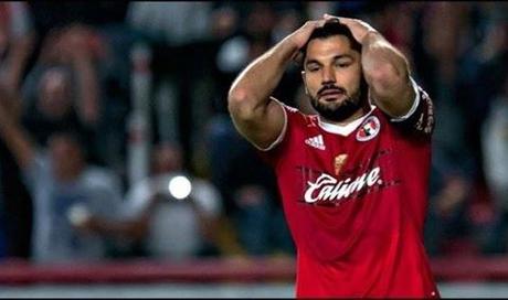Piojo Herrera deja fuera a Gandolfi de Xolos Piojo Herrera deja fuera a Gandolfi de Xolos