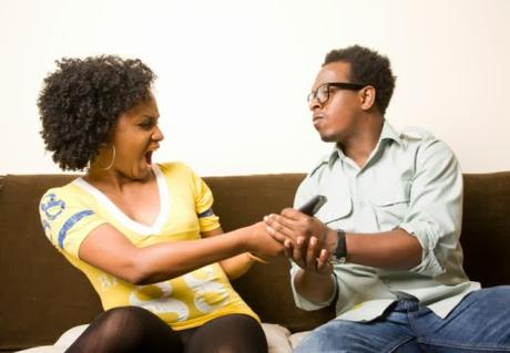 ¿Cómo puedo espiar el móvil de mi marido de forma remota? cheating spouse