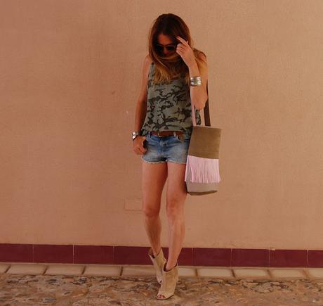 cAMUFLADA #nOUNIFORMES cAMUFLADA #nOUNIFORMES