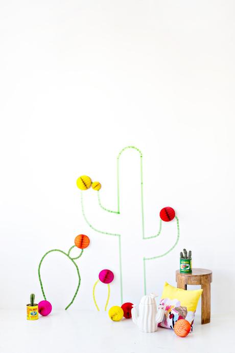 2 IDEAS DIY para decorar con pompones de nido de abeja!