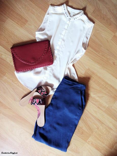 Como combinar pantalones capri en azul Como combinar pantalones capri en azul