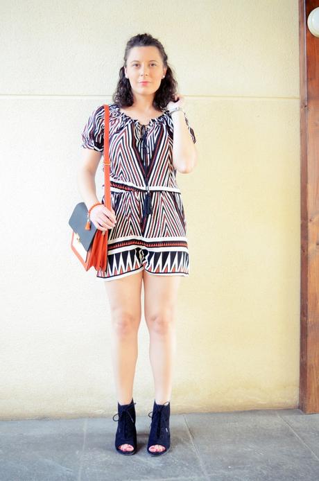 Mono corto_naranja, blanco y negro _outfit_mivestidoazul (4)