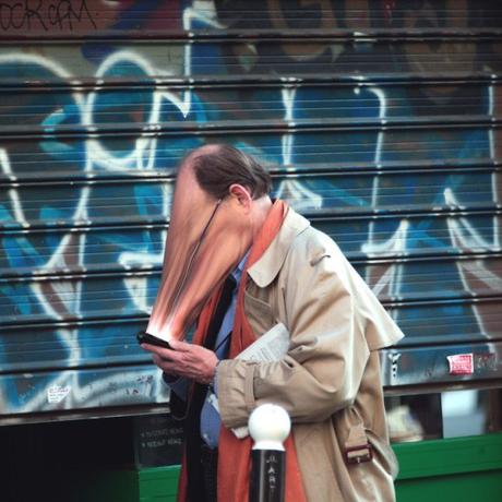 ANTOINE GEIGER: LOS MÓVILES QUE ROBAN EL ALMA ANTOINE GEIGER: LOS MÓVILES QUE ROBAN EL ALMA