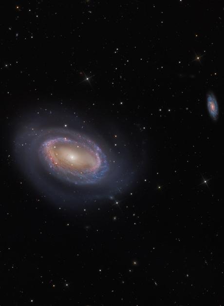 Un sólo brazo para NGC 4725
