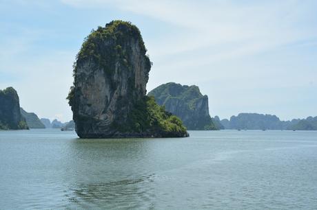 Halong Bay- una de las 7 maravillas naturales del mundo