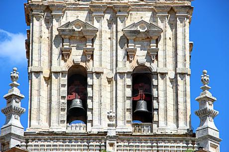 El Burgo de Osma. Cuatro estilos en una sola catedral. Románico, Gótico, Barroco y Renacentista. ¿Quieres verlo? El Burgo de Osma. Cuatro estilos en una sola catedral. Románico, Gótico, Barroco y Renacentista. ¿Quieres verlo?