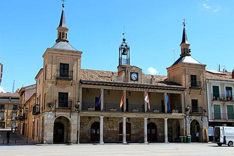 El Burgo de Osma. Cuatro estilos en una sola catedral. Románico, Gótico, Barroco y Renacentista. ¿Quieres verlo? El Burgo de Osma. Cuatro estilos en una sola catedral. Románico, Gótico, Barroco y Renacentista. ¿Quieres verlo?