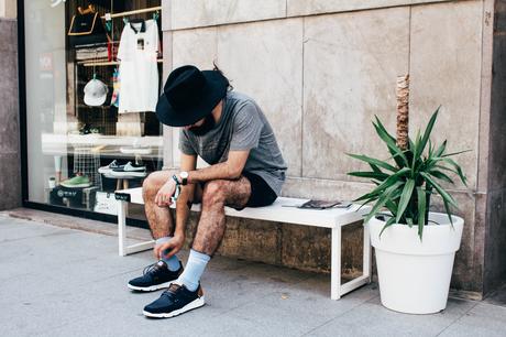 When We Are United With WAU WAU_Brand_Valencia_Flagship_Store_City_Urban_We_Are_United_Charlie_Cole_Sergio_Herrero_Street_Style_Menswear_Fashionisto (7)