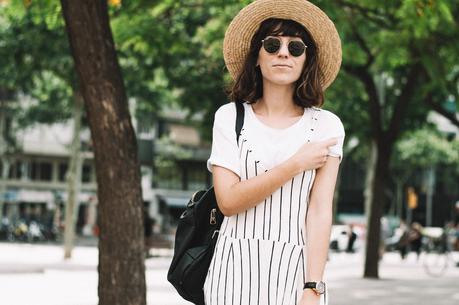 Look del Día: Striped Jumpsuit & Polka Shoes Camiseta, mono Bershka, Sandalias Polka Shoes, sombrero Lack of Color, Bolso Pepe Moll
