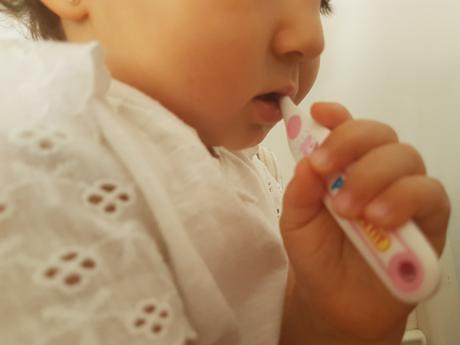 CUANDO EMPEZAR A CEPILLARLE LOS DIENTES A MI BEBÉ 20160620_114617