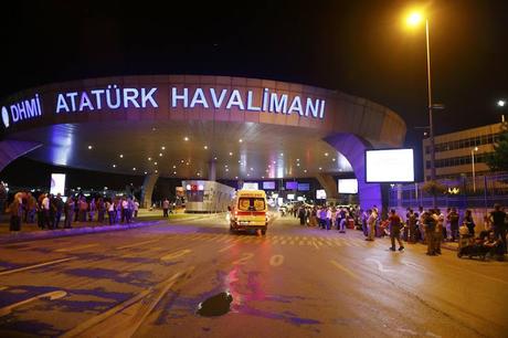 Estambul: 36 muertos y 145 heridos