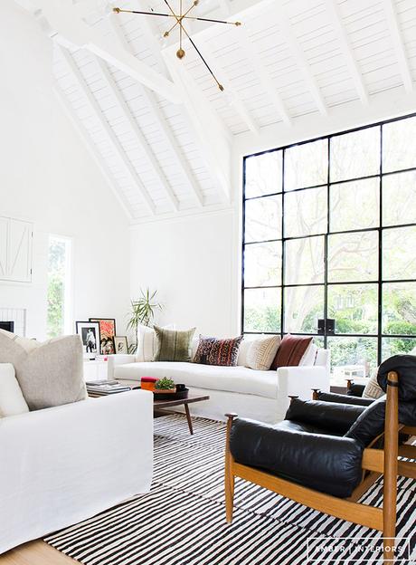 antes y después de un salón con una mezcla de estilos chic y actual antes y después de un salón con una mezcla de estilos chic y actual