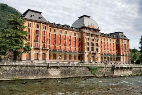 Un gran hotel abandonado que fue imagen de la dolce vita. Hotel abandonado San Pellegrino