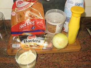 PERRITO DANÉS (SALSA REMOULADE) PERRITO DANÉS (SALSA REMOULADE)